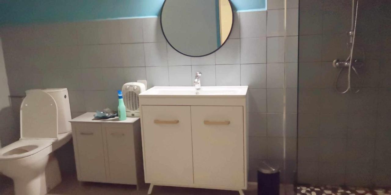 Petit Gite Ou Chambre D'Hotes 2/4 Personnes Buffieres Esterno foto